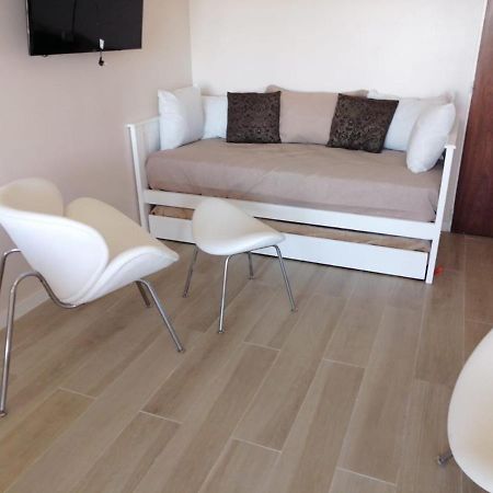Petit Apartment en Avenida Belgrano Buenos Aires Buitenkant foto