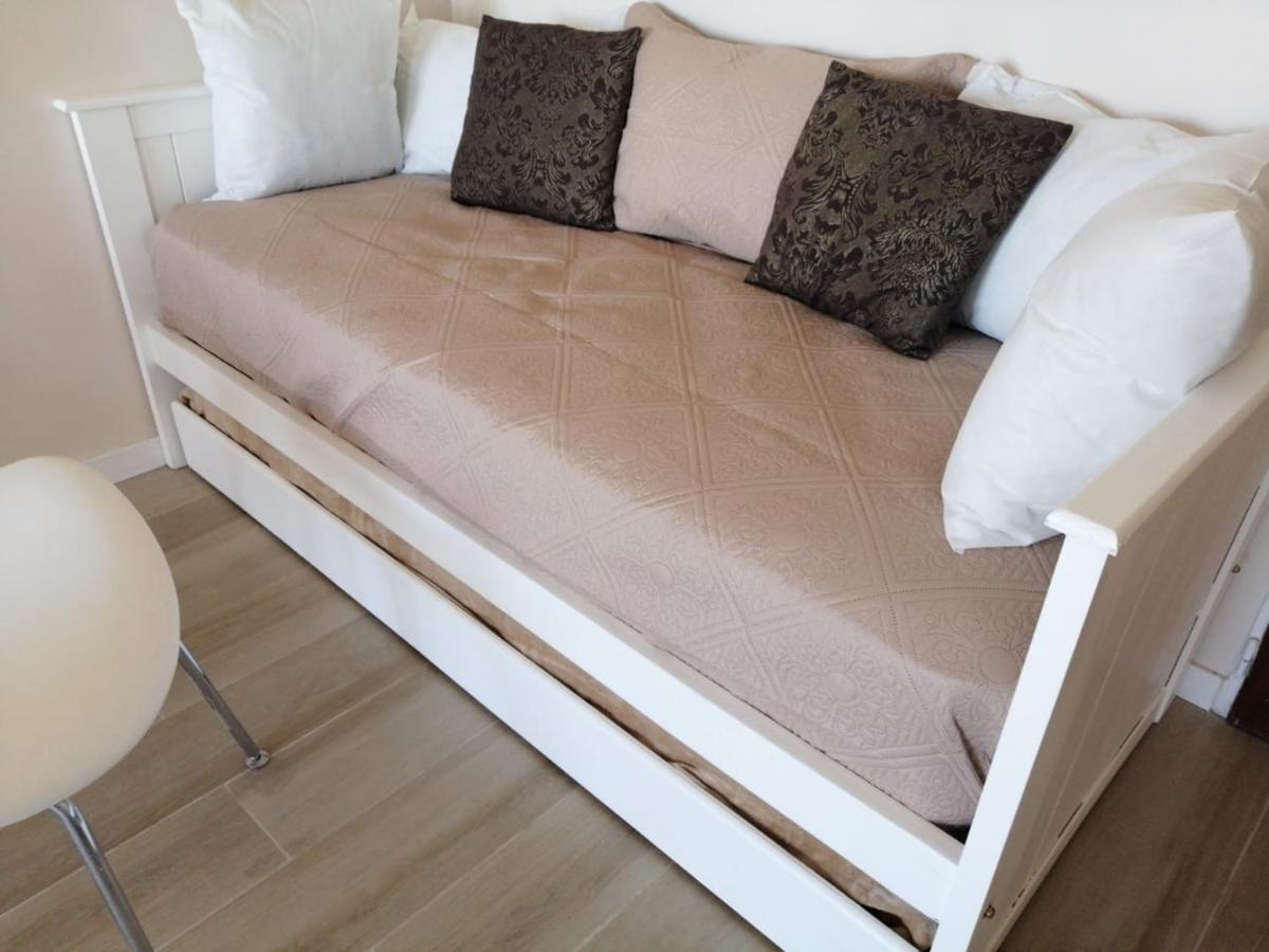 Petit Apartment en Avenida Belgrano Buenos Aires Buitenkant foto