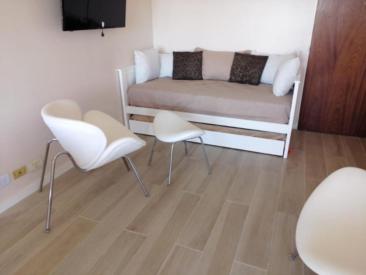 Petit Apartment en Avenida Belgrano Buenos Aires Buitenkant foto
