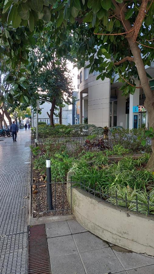 Petit Apartment en Avenida Belgrano Buenos Aires Buitenkant foto