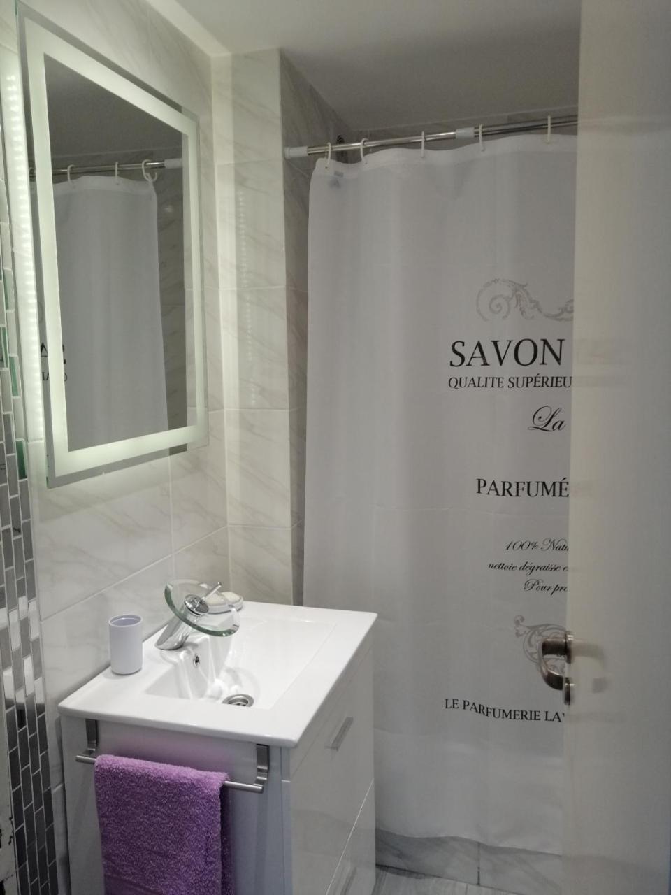 Petit Apartment en Avenida Belgrano Buenos Aires Buitenkant foto